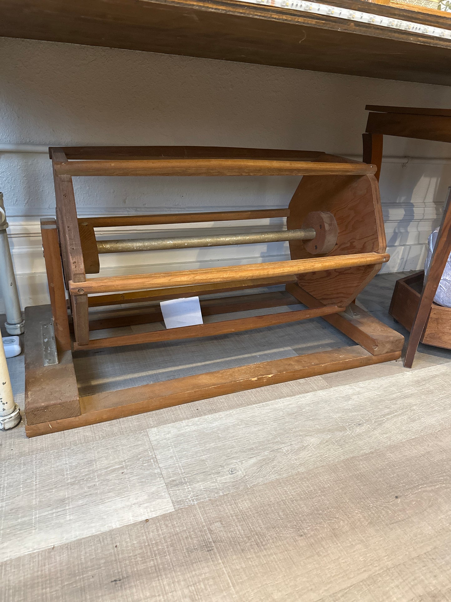 Barrel Yarn Stretcher